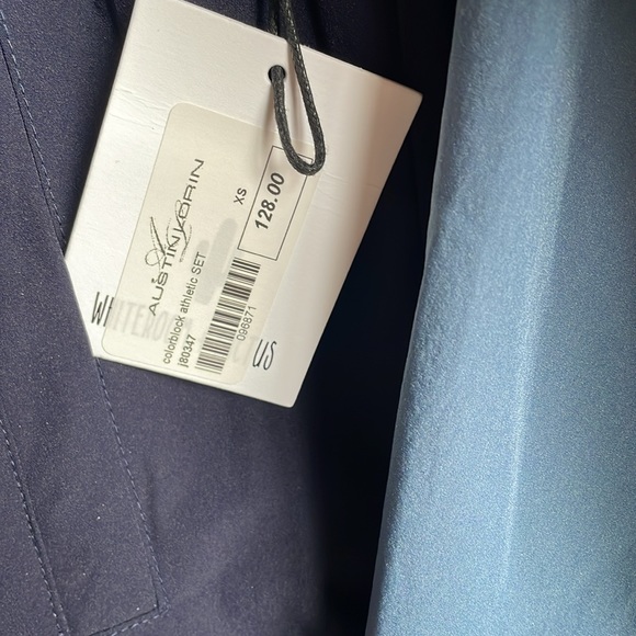 XS blue whiteroom + Cactus windbreaker and short set NWT - Picture 4 of 9